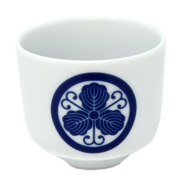 Sake Cup Family Crest Mitsukashiwa